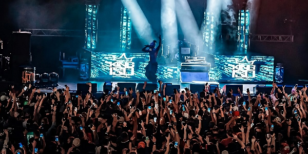 SHOWS